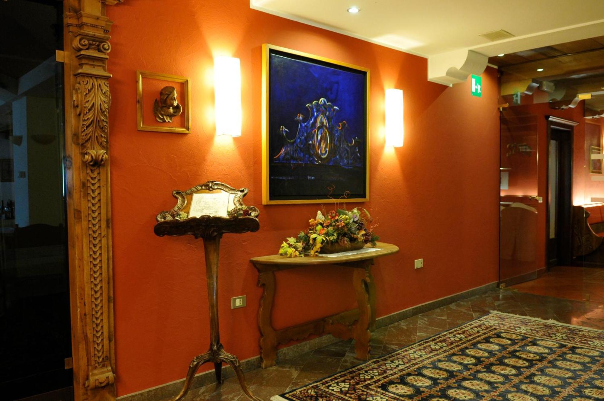 Hotel Clementi