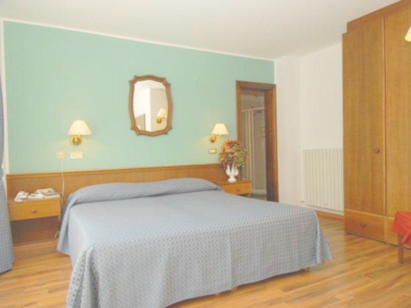Hotel Clementi