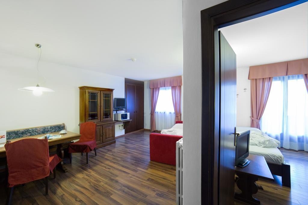 Hotel Clementi