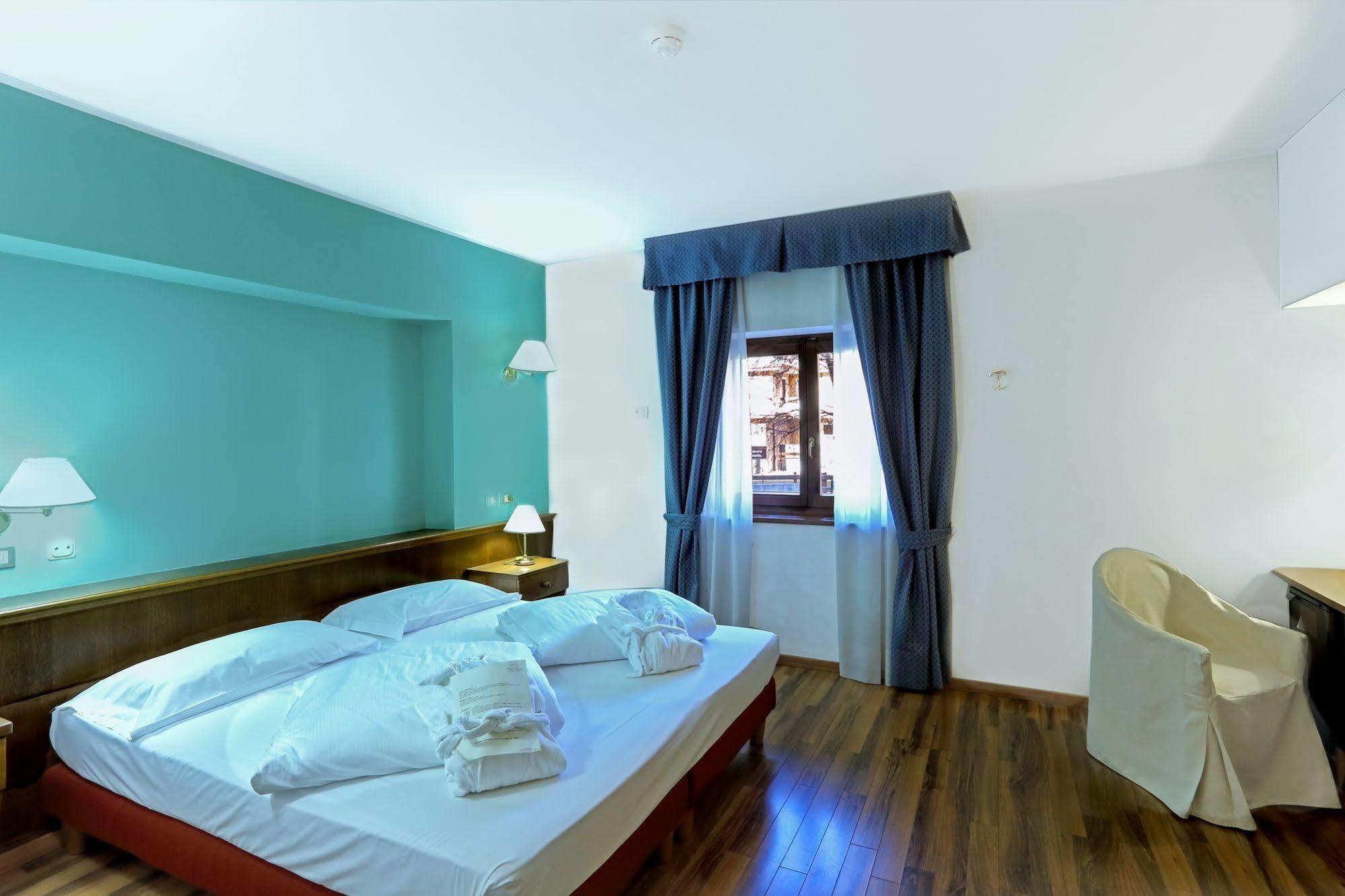 Hotel Clementi 4*